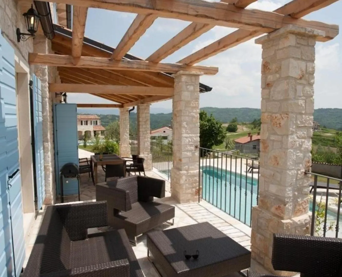 Hébergement de vacances Hochwertig Ausgestattete Ferienvilla Mit Grossem Garten- Und Poolbereich Sovinjak Croatie